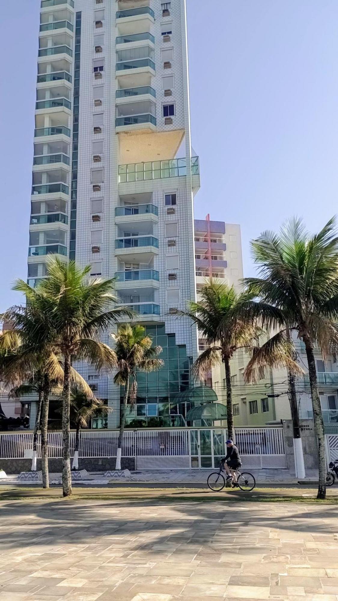 Apto Na Avenida Da No Caicara *